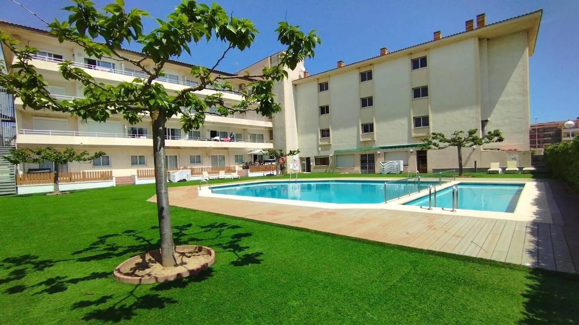 Apartment Apartamento Cerca De La Playa En L'Estartit Spain